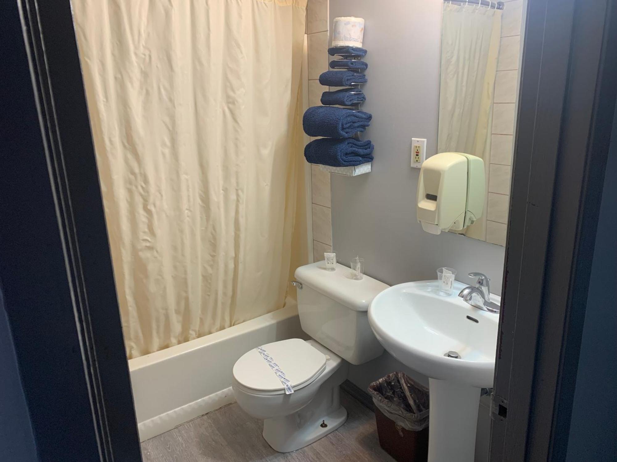 Wild Rose Inn Vegreville المظهر الخارجي الصورة
