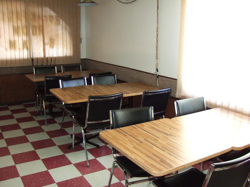 Wild Rose Inn Vegreville المظهر الخارجي الصورة
