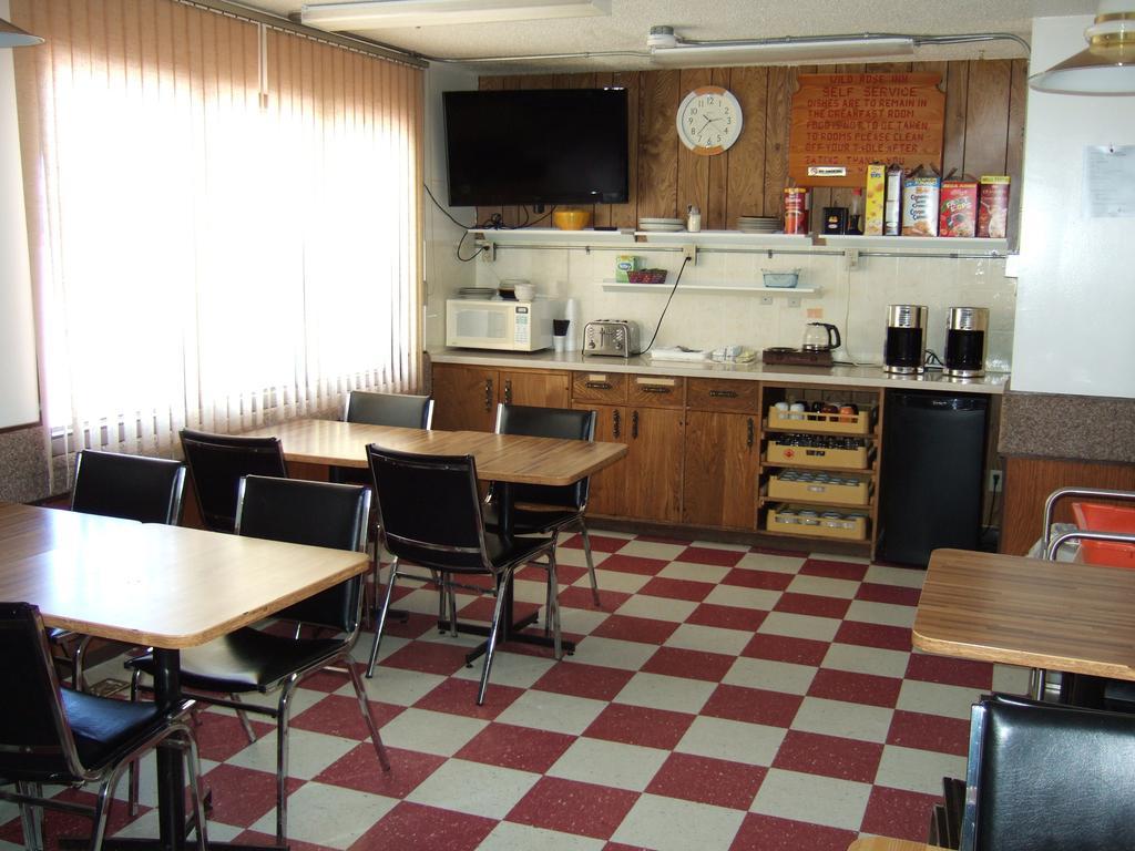 Wild Rose Inn Vegreville المظهر الخارجي الصورة
