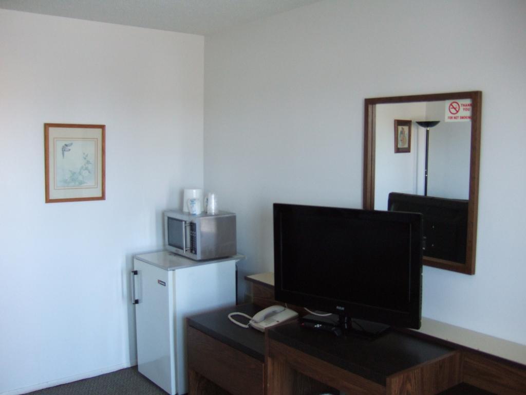 Wild Rose Inn Vegreville الغرفة الصورة