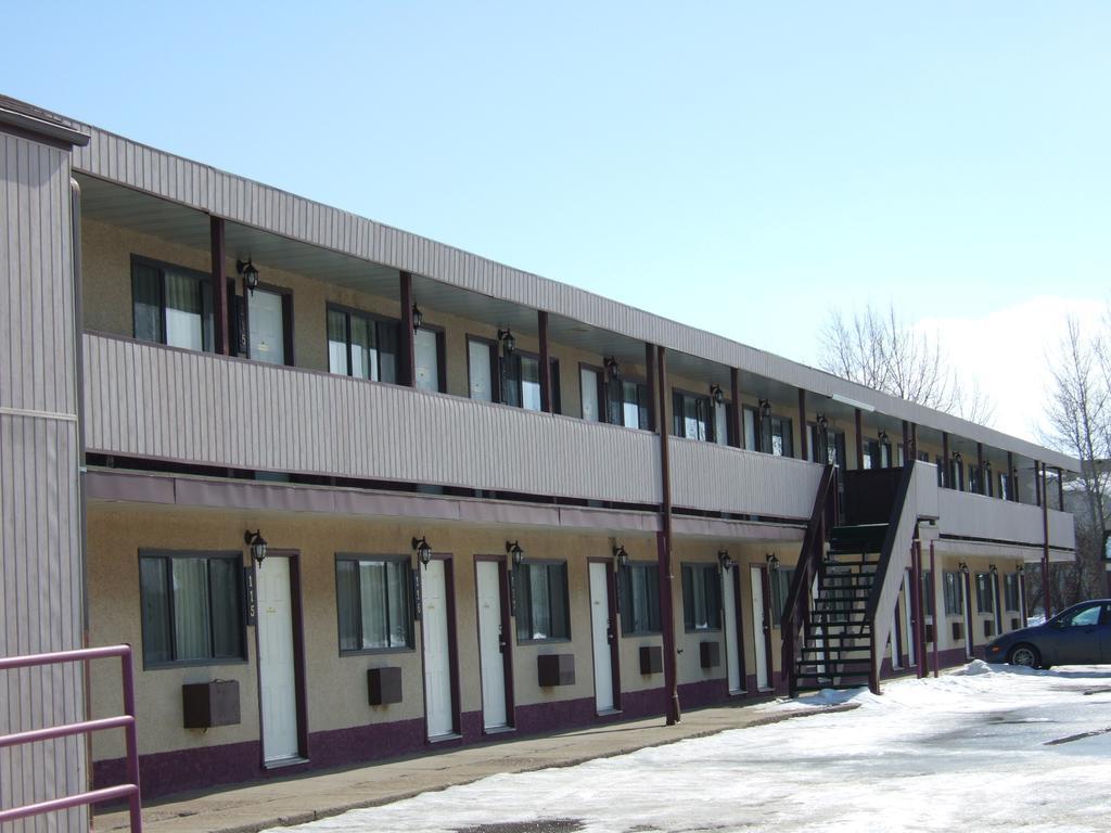 Wild Rose Inn Vegreville المظهر الخارجي الصورة